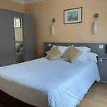 De Proche Epernay Hotel 2*