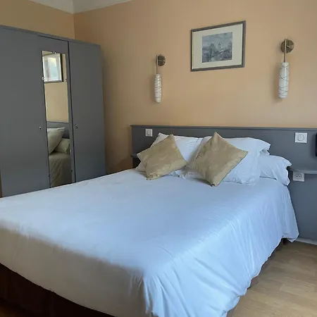 De Proche Epernay Szálloda 2*