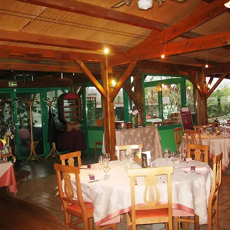 Champenoise Szálloda 2*