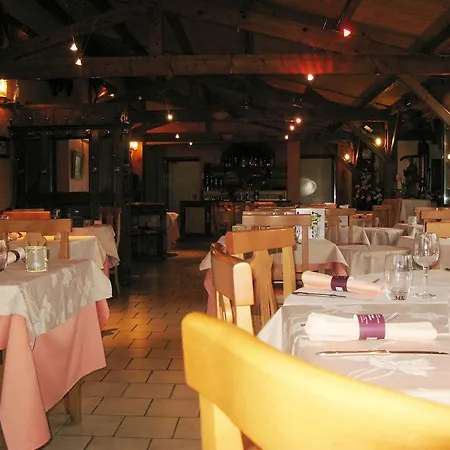 Champenoise Hotel 2*