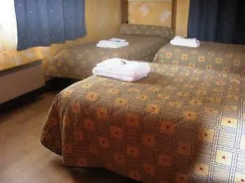 De Proche Epernay Szálloda 2*
