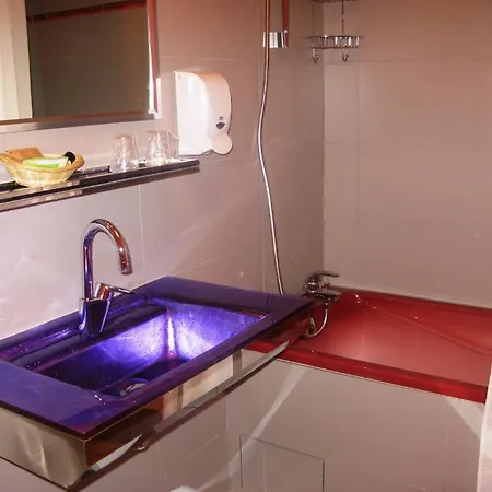 Champenoise Hotel 2*