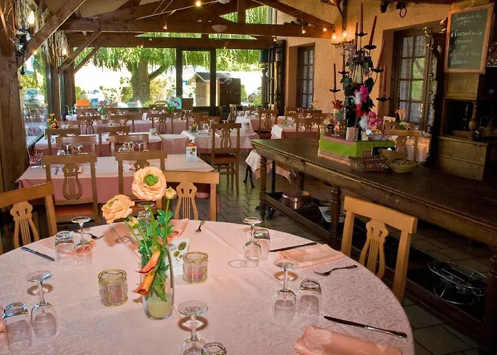 מלון Auberge De Moussy Proche Epernay