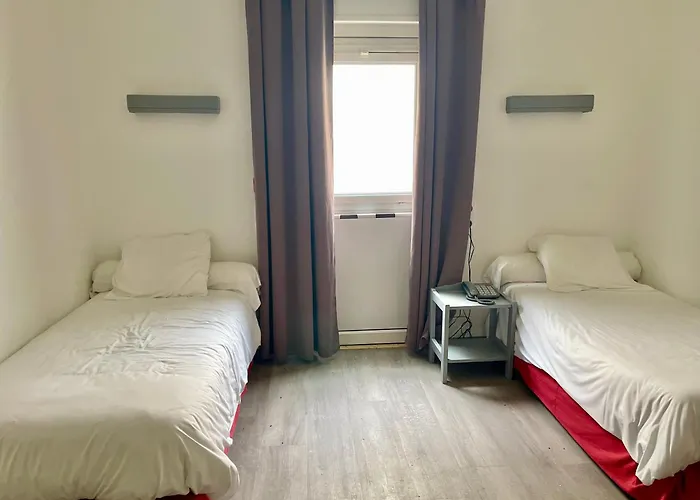 Auberge De Moussy Proche Epernay 2*