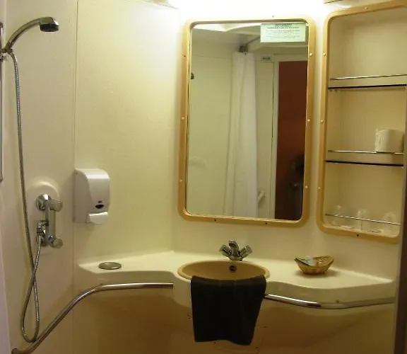 Auberge De Moussy Proche Epernay מלון