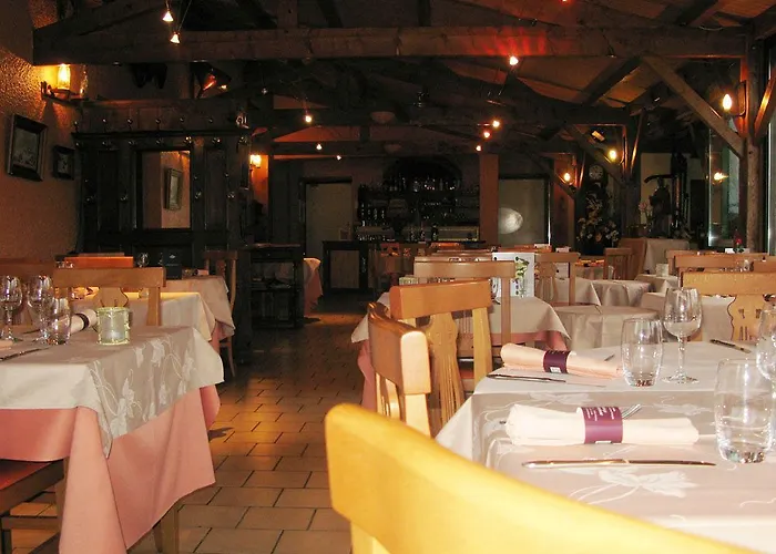 Auberge De Moussy Proche Epernay מלון 2*