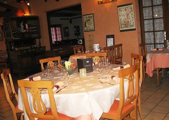 מלון Auberge De Moussy Proche Epernay 2*