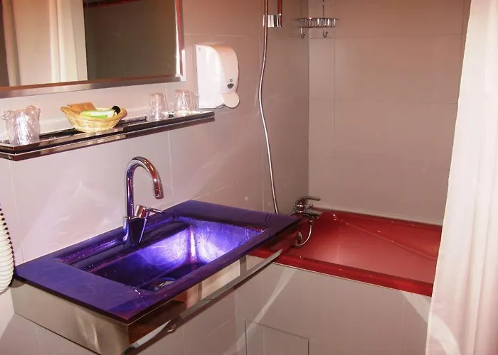 Auberge De Moussy Proche Epernay מלון 2*